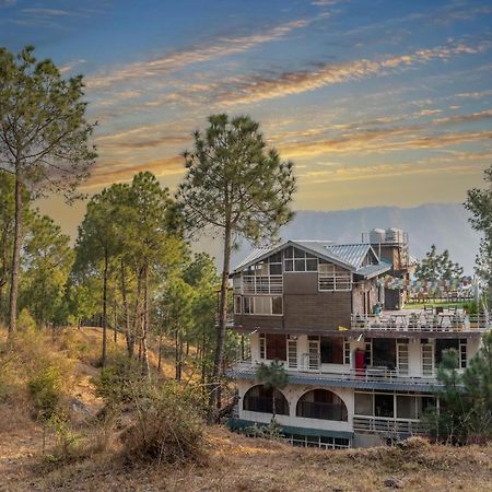 The Hillcrest Paradise Kasauli Exterior photo