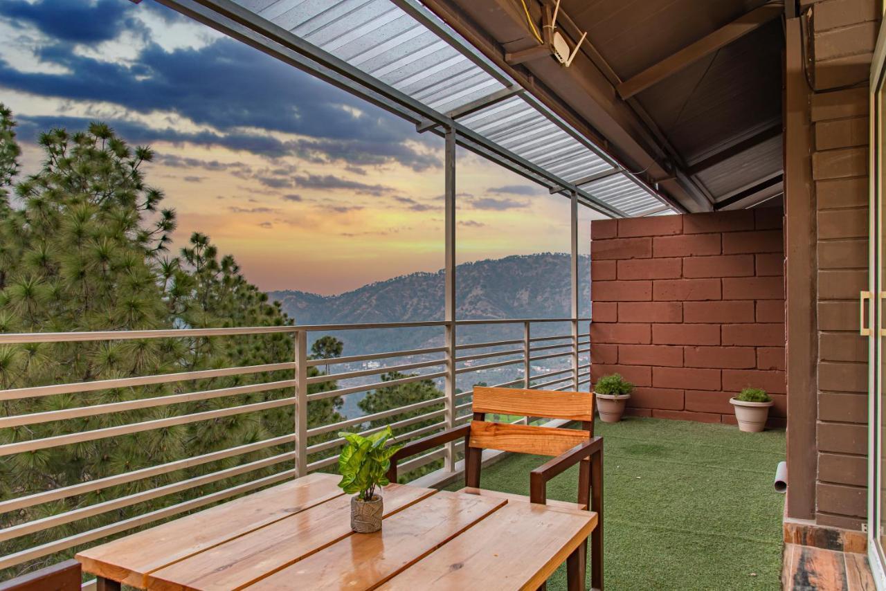 The Hillcrest Paradise Kasauli Exterior photo