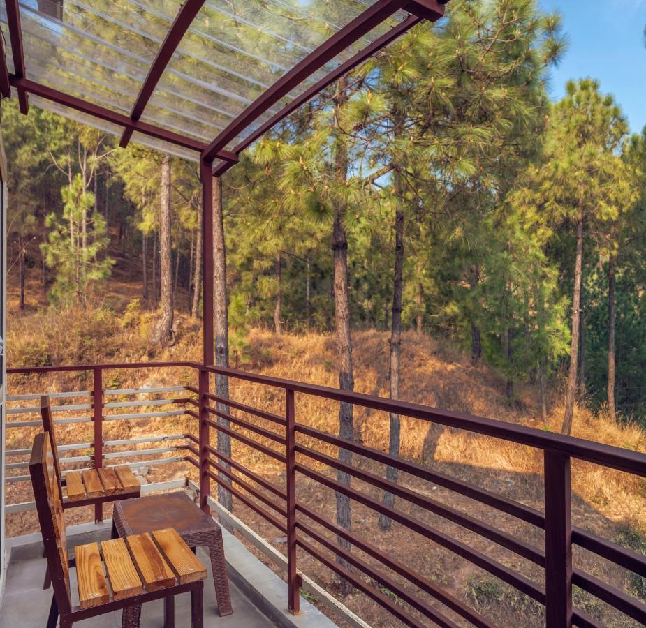 The Hillcrest Paradise Kasauli Exterior photo