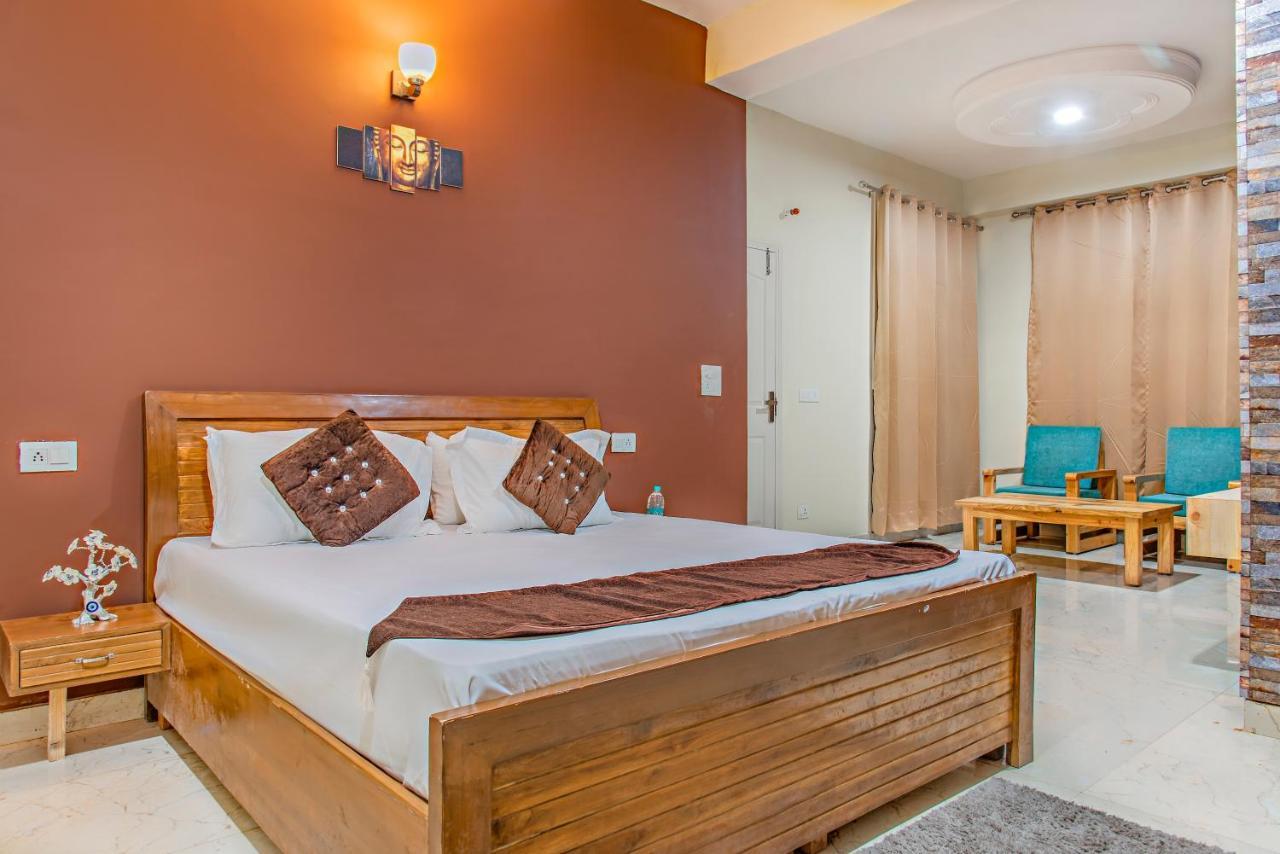 The Hillcrest Paradise Kasauli Exterior photo