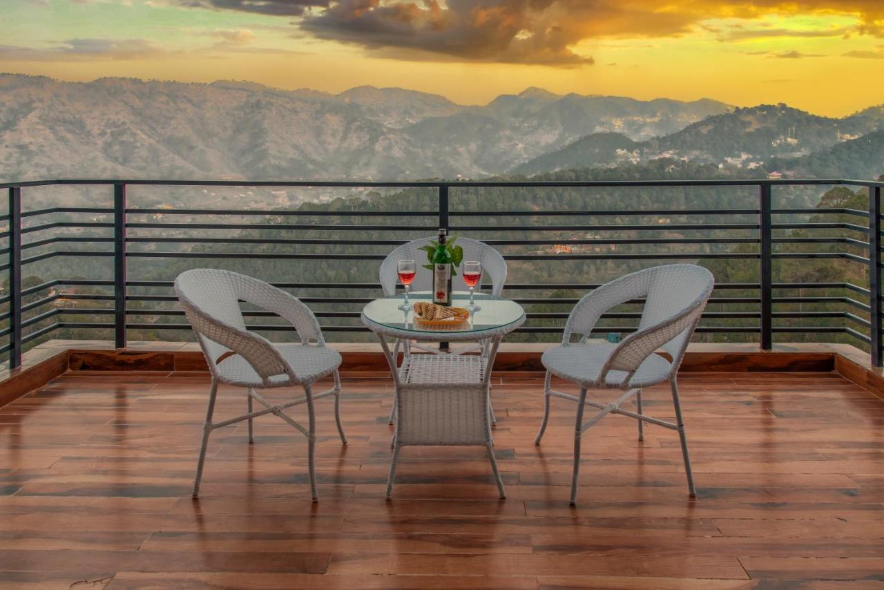 The Hillcrest Paradise Kasauli Exterior photo