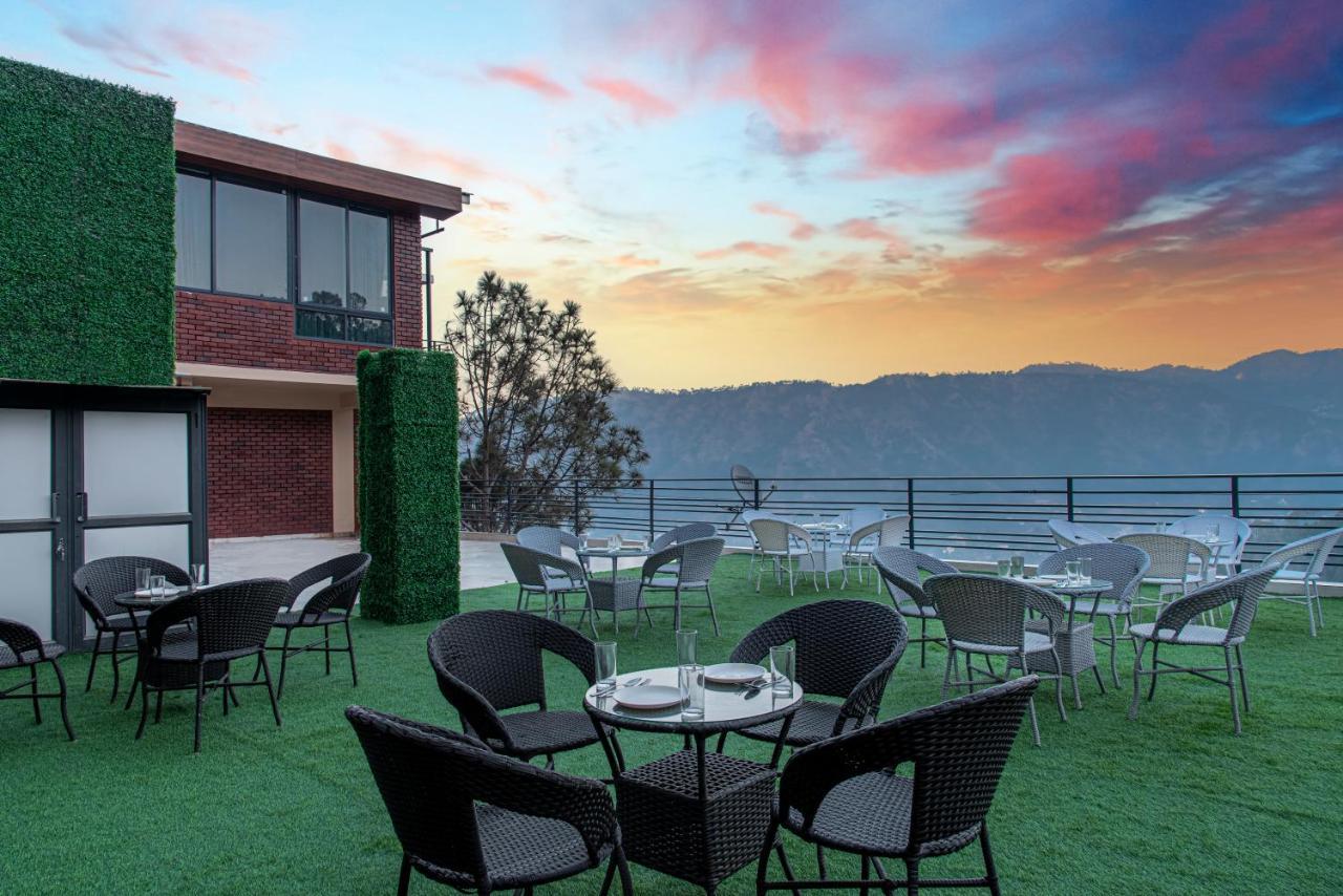 The Hillcrest Paradise Kasauli Exterior photo